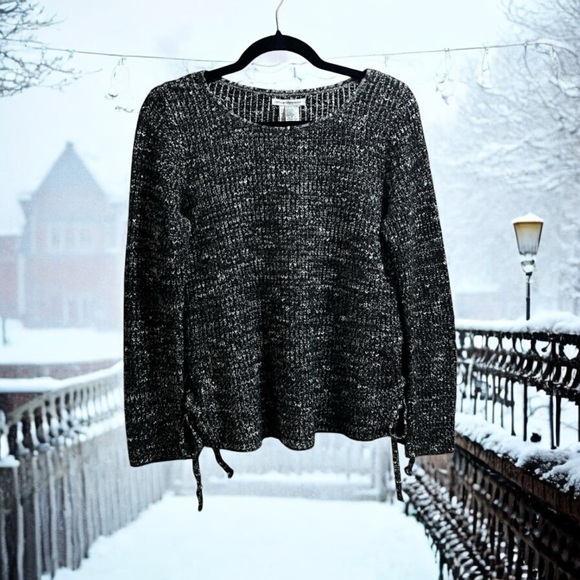 American Eagle Ladies S Black & White Side-Laced Sweater - Picture 4 of 16